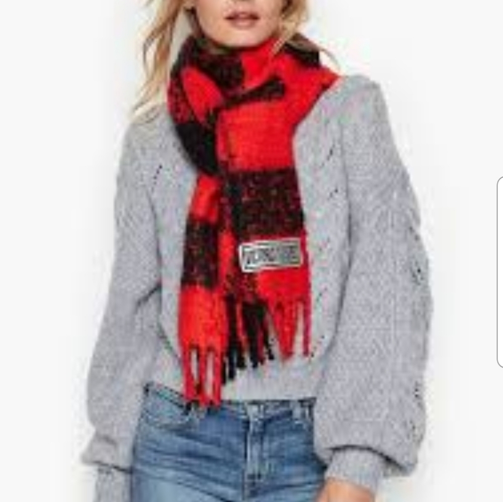Victoria's Secret Winter Angel collection Red Black